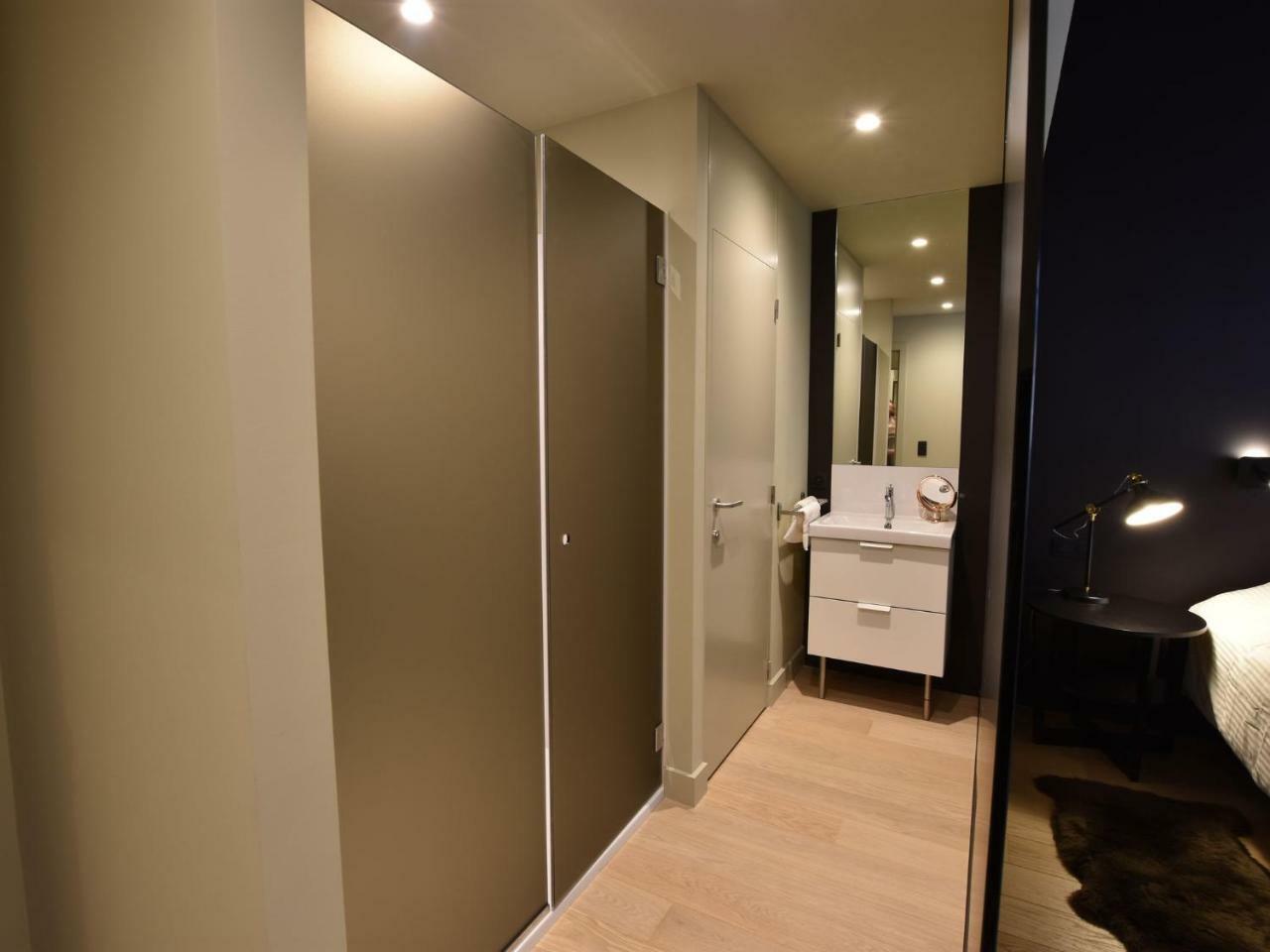 Luxurious Apartment In Nieuwpoort With Jacuzzi ภายนอก รูปภาพ
