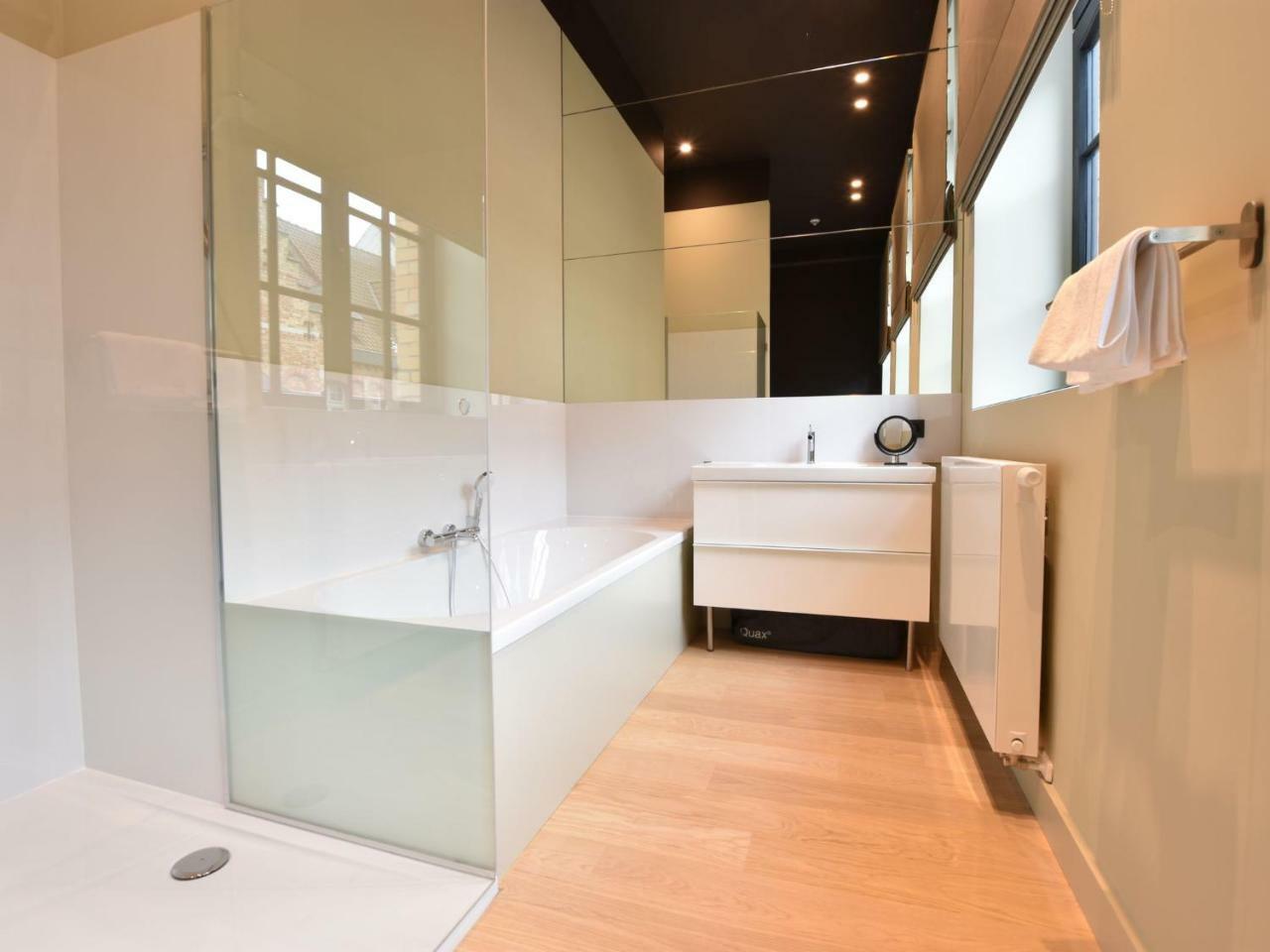 Luxurious Apartment In Nieuwpoort With Jacuzzi ภายนอก รูปภาพ
